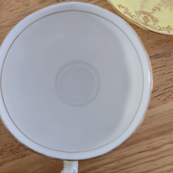 Queen Anne Yellow Gold Filigree Bone China Tea Cup & Saucer Vintage Royalcore - Picture 9 of 11